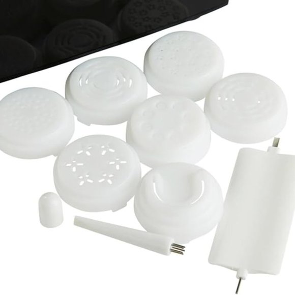 Curtis Stone Pasta Maker with 8 Shaping Discs  NEW IN BOX! - Picture 5 of 6